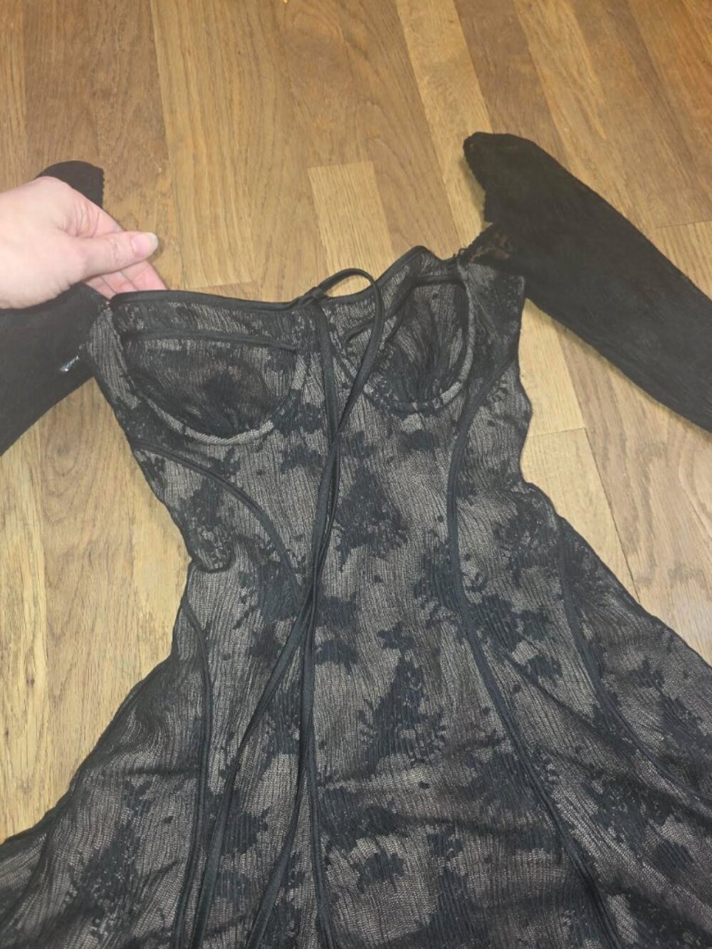 House of CB Analissa Dress Black - Picture 4 of 8